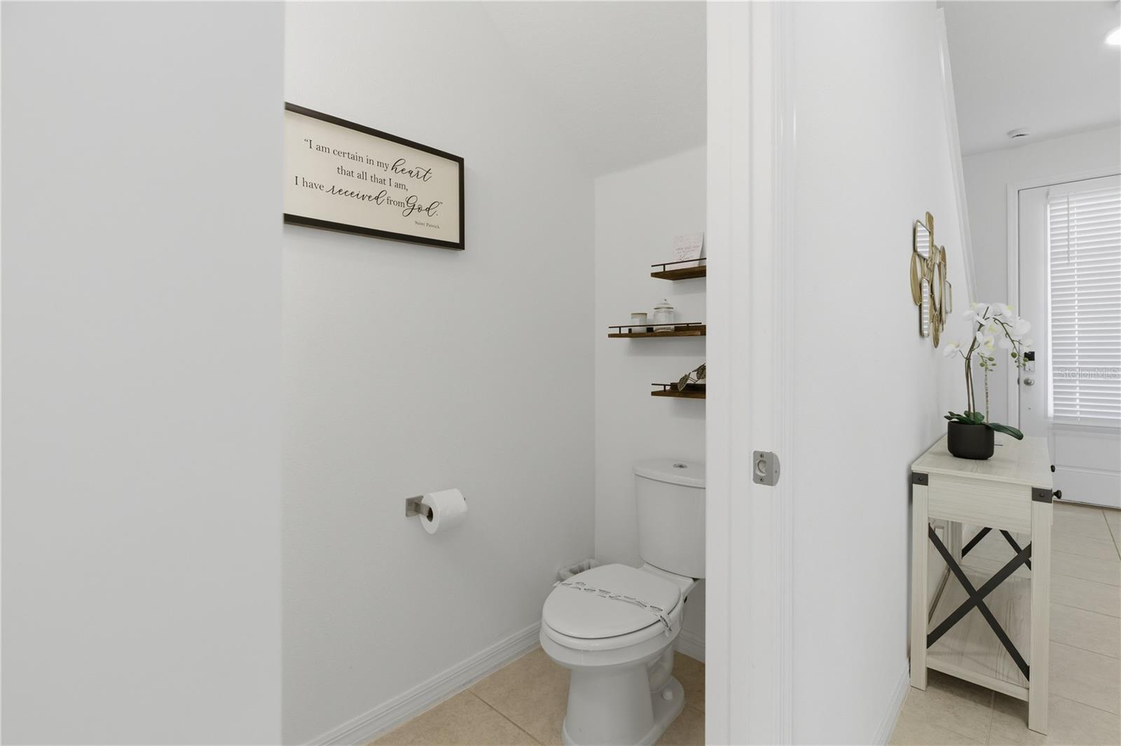 710 Longboat Dr Property Photo 6