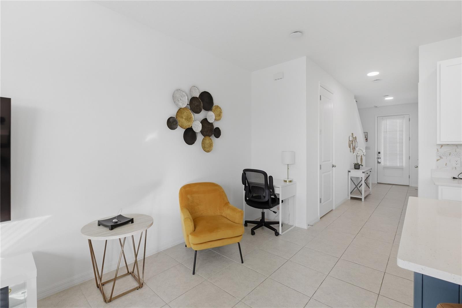 710 Longboat Dr Property Photo 8