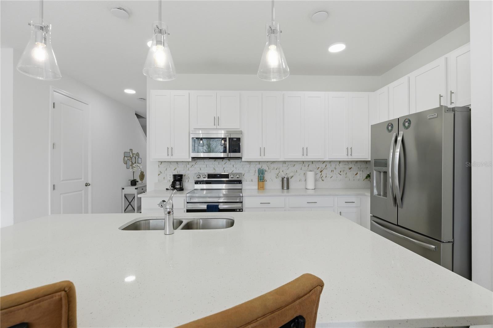 710 Longboat Dr Property Photo 10