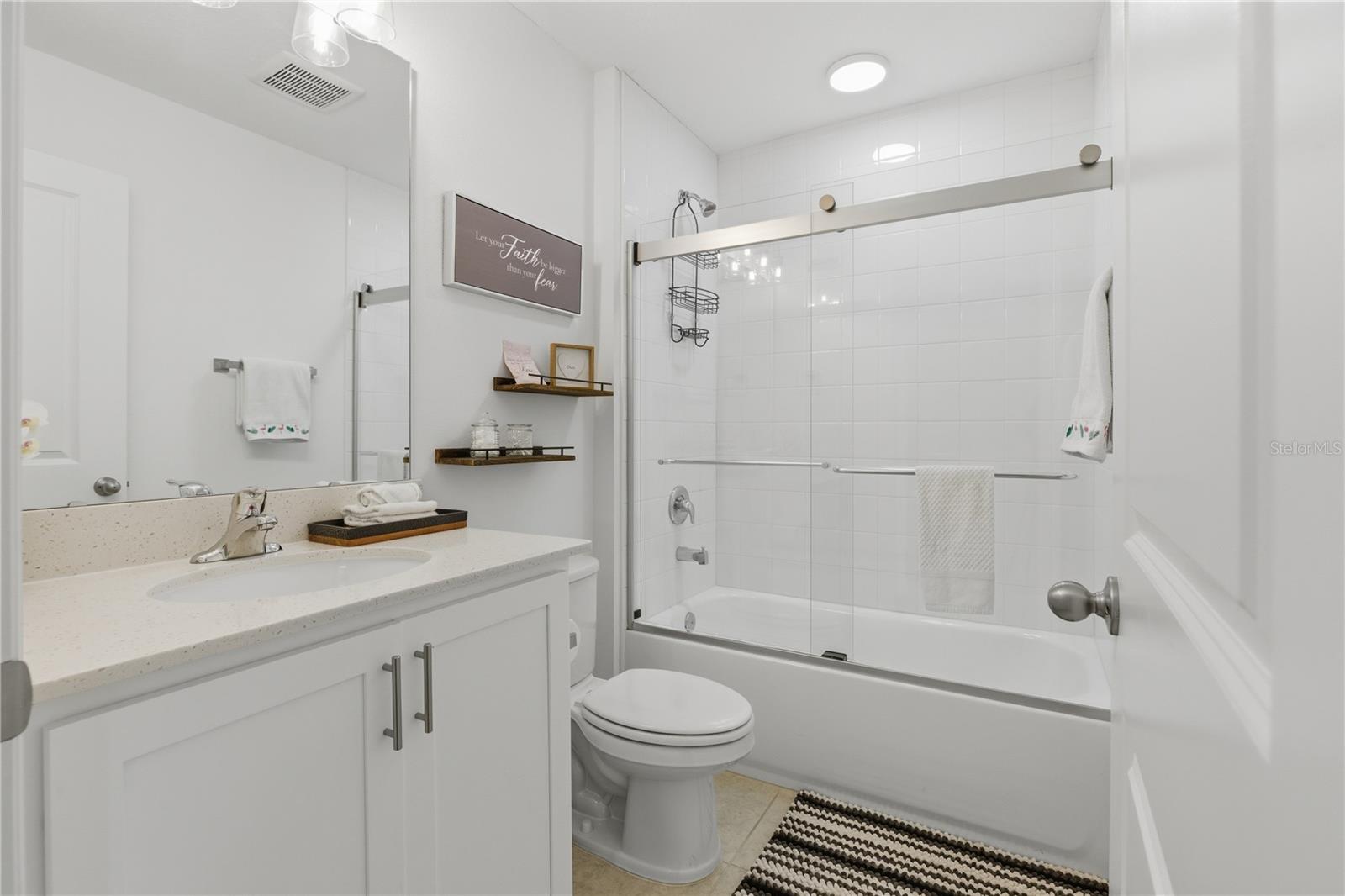710 Longboat Dr Property Photo 24