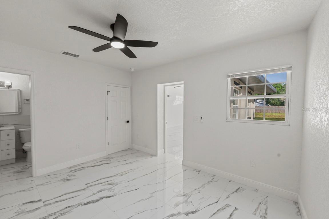 1602 S Tanner Rd Property Photo 16