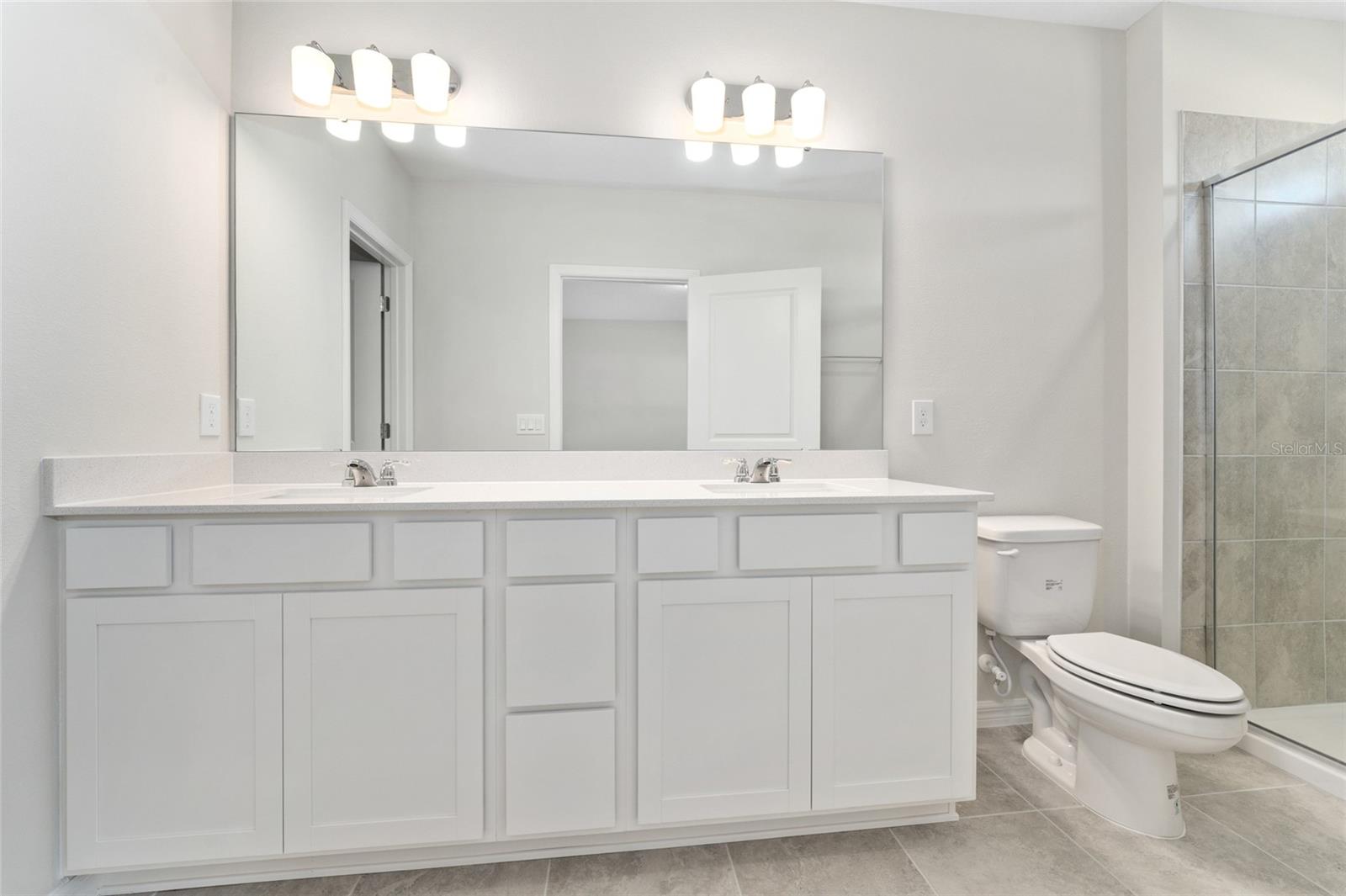 3633 Cambridge Brook Dr Property Photo 12