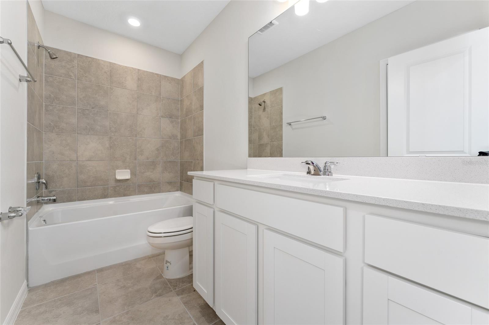 3633 Cambridge Brook Dr Property Photo 17
