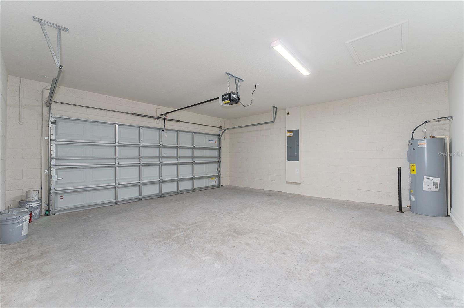 3633 Cambridge Brook Dr Property Photo 23