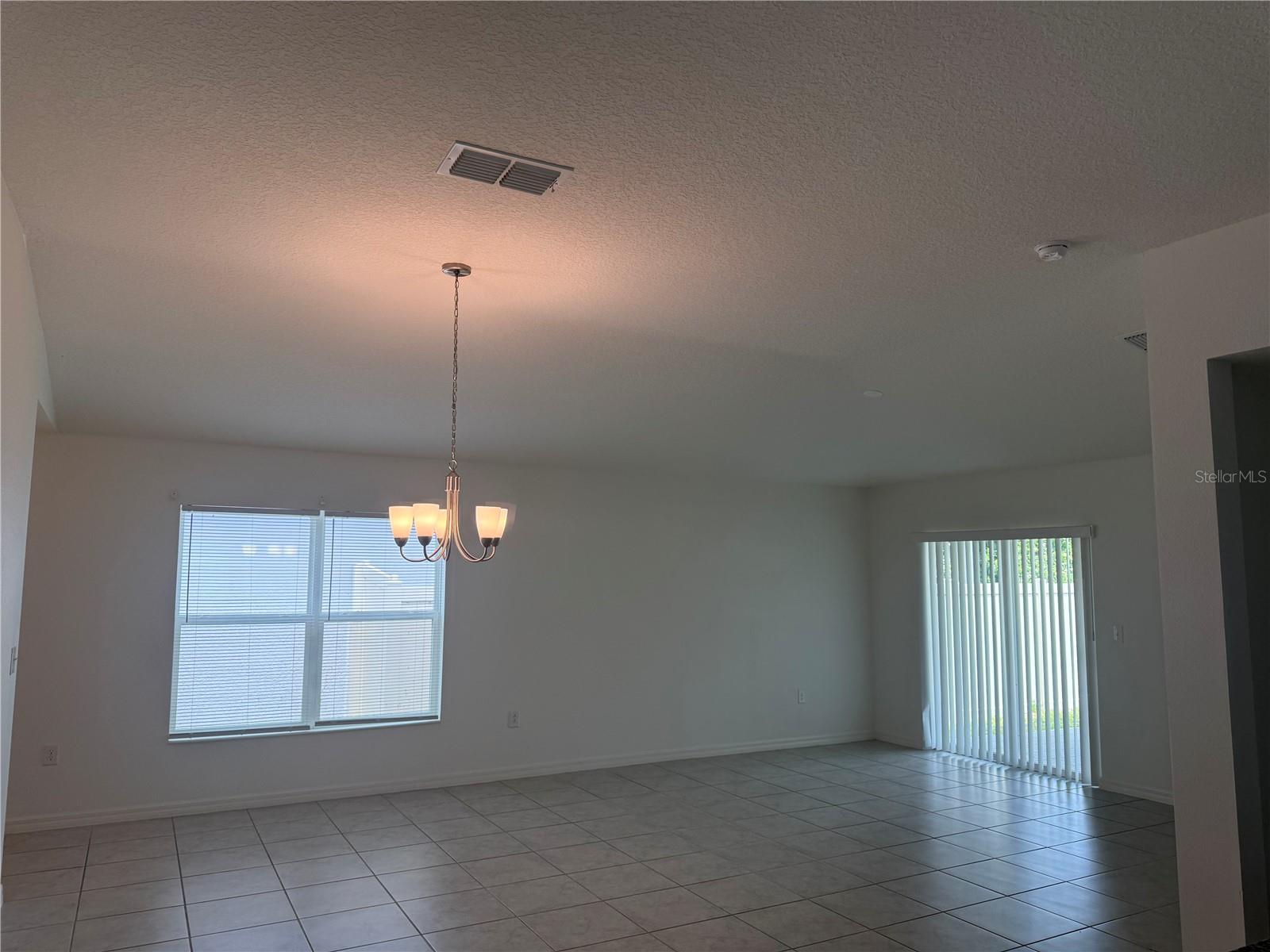 711 Scrub Oak Hammock Rd Property Photo 4