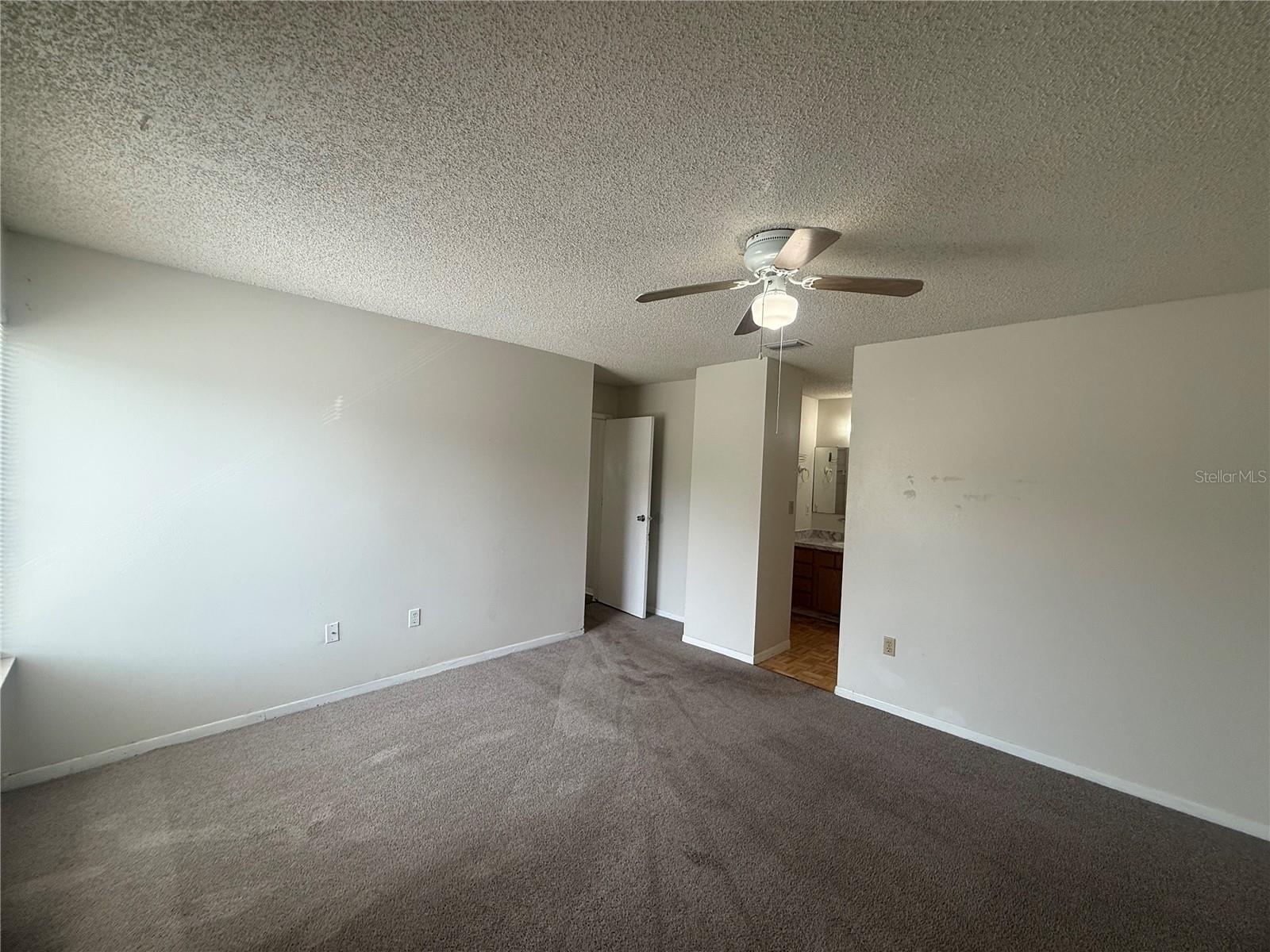 1101 Spring Meadow Dr #1101 Property Photo 14
