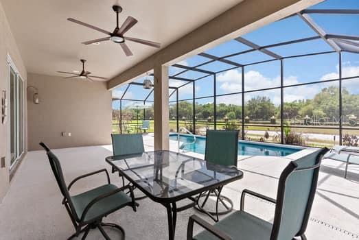 1108 Sawgrass Dr Property Photo 5