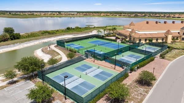1108 Sawgrass Dr Property Photo 19