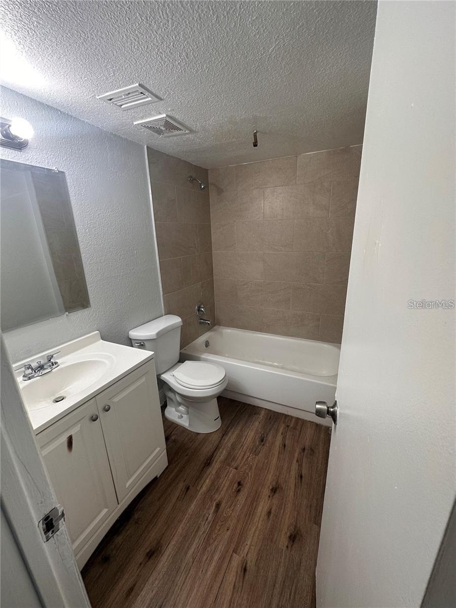 9013 Westchester Cir #29 Apt E Property Photo 6
