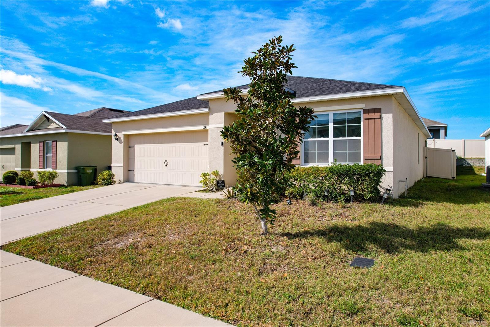 241 Meadowbrook Blvd Property Photo 3