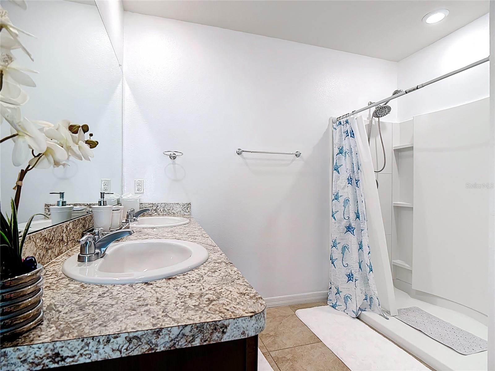 241 Meadowbrook Blvd Property Photo 19