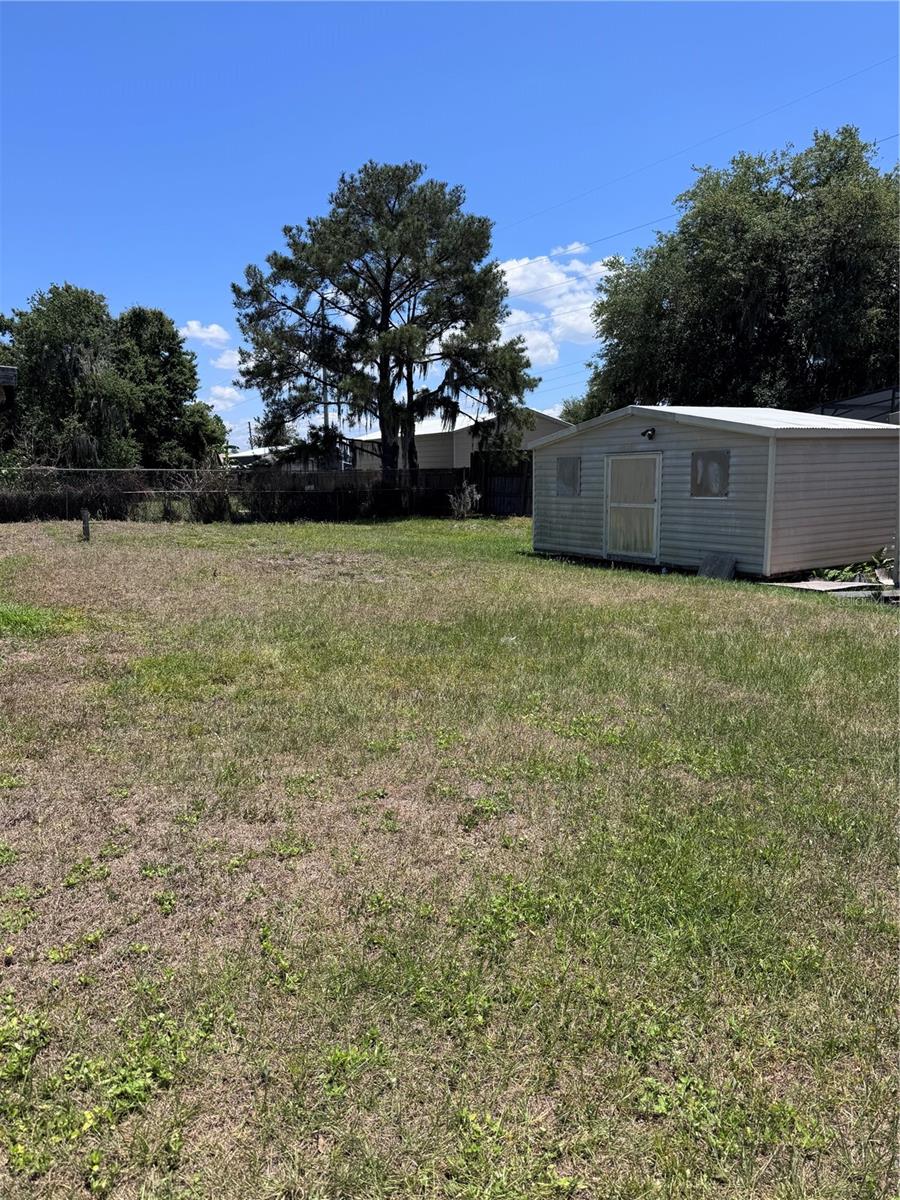 4764 Mallard Dr Property Photo 3