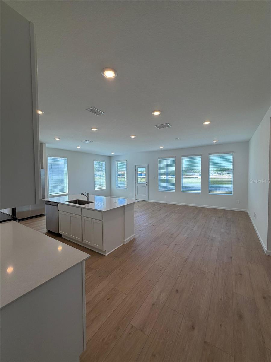 5525 Morant Bay Path #a Property Photo 6