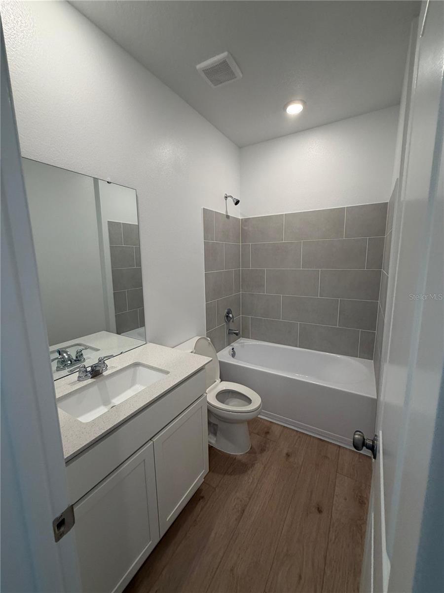 5525 Morant Bay Path #a Property Photo 9