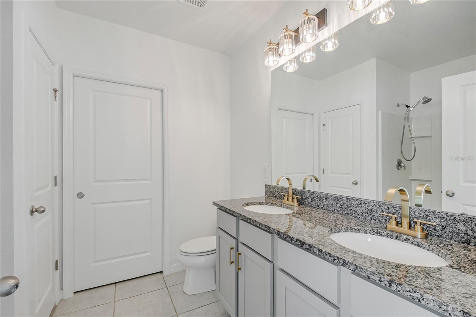 1109 Munster Ct Property Photo 28