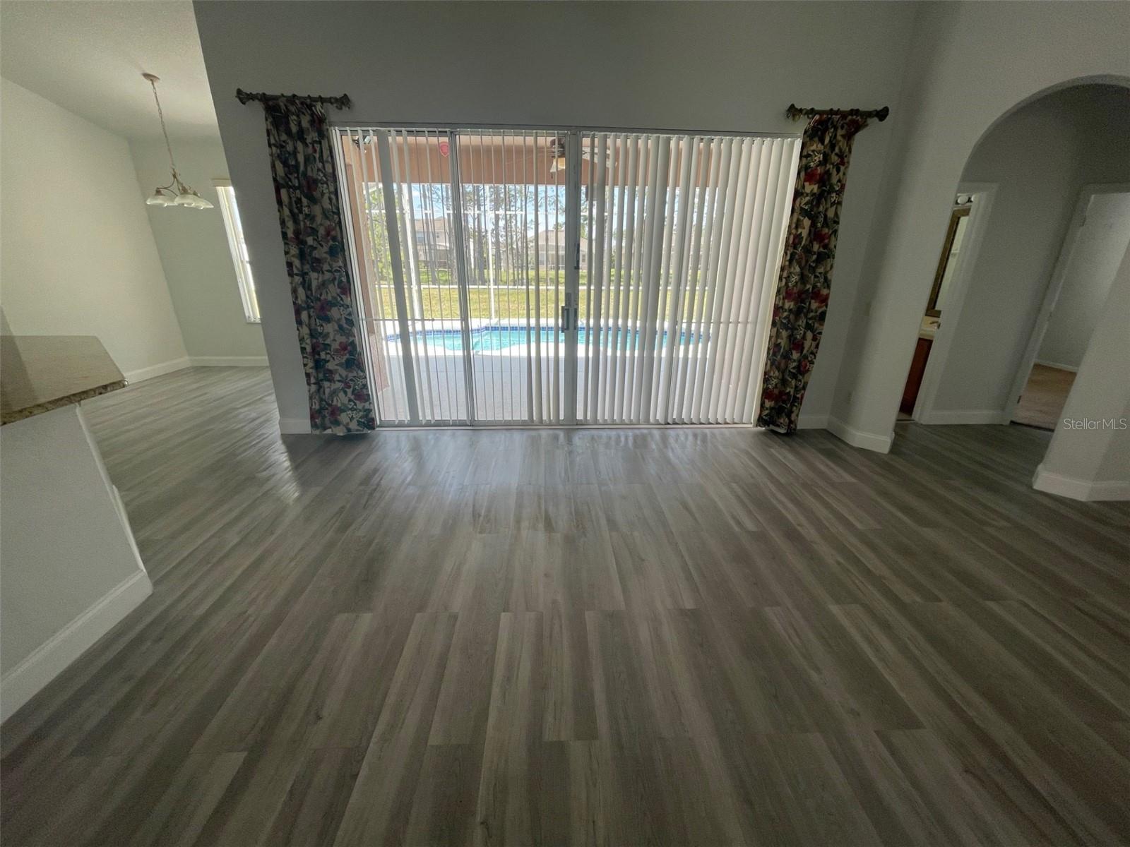 218 N Hampton Dr Property Photo 8