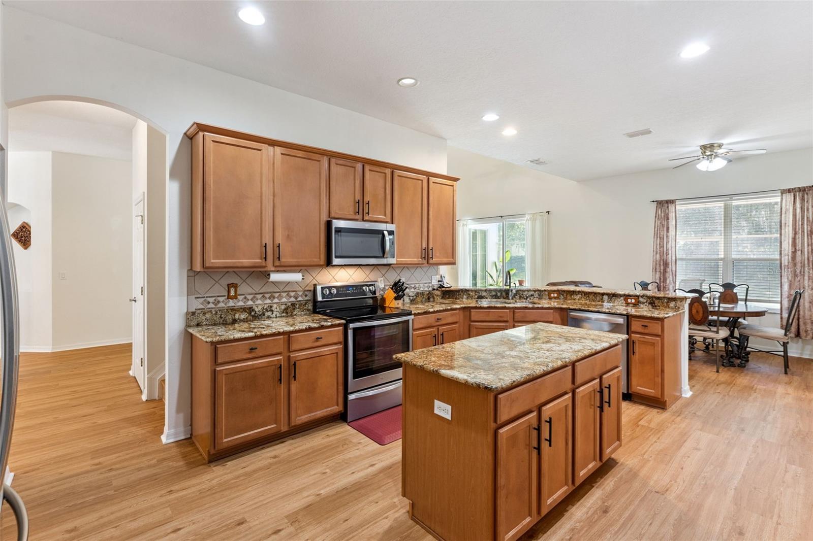 10125 Sandy Marsh Ln Property Photo 17