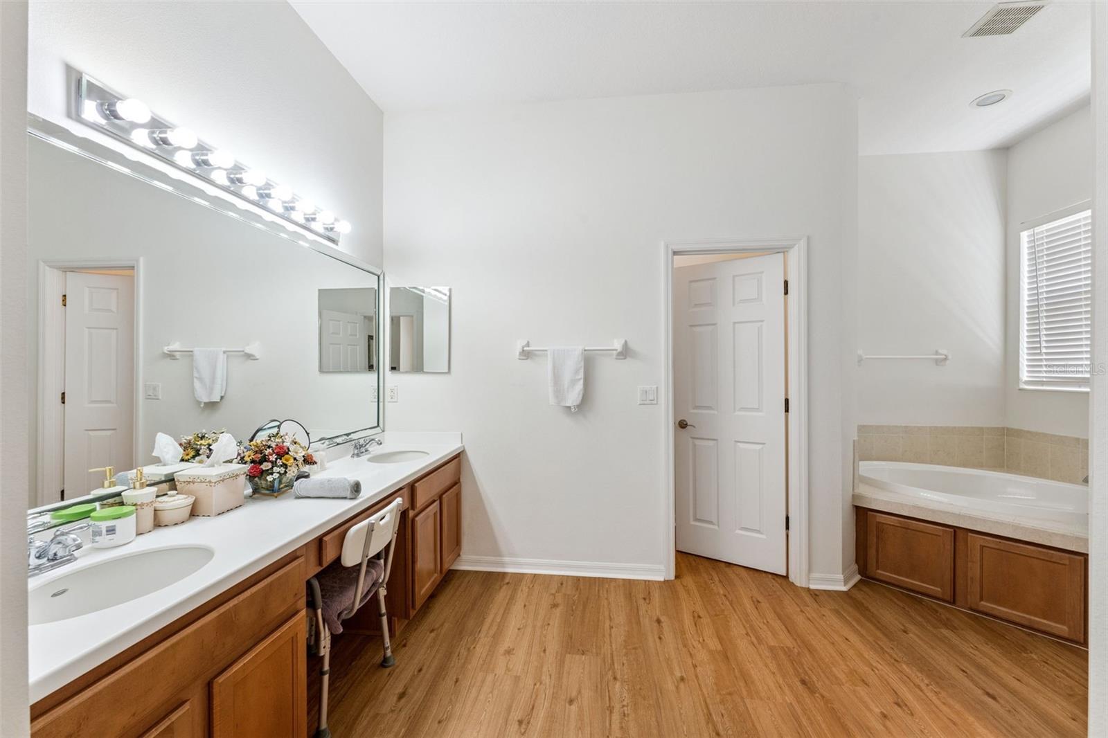 10125 Sandy Marsh Ln Property Photo 36