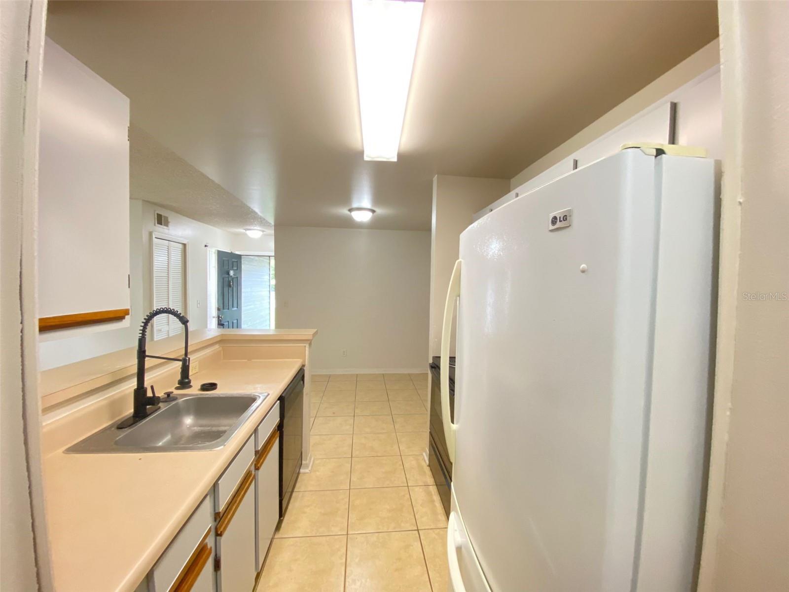 6100 Westgate Drive #103 Property Photo 7