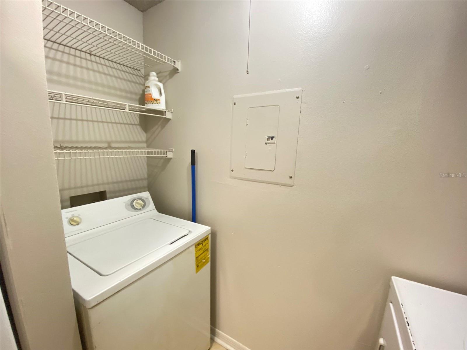 6100 Westgate Drive #103 Property Photo 10