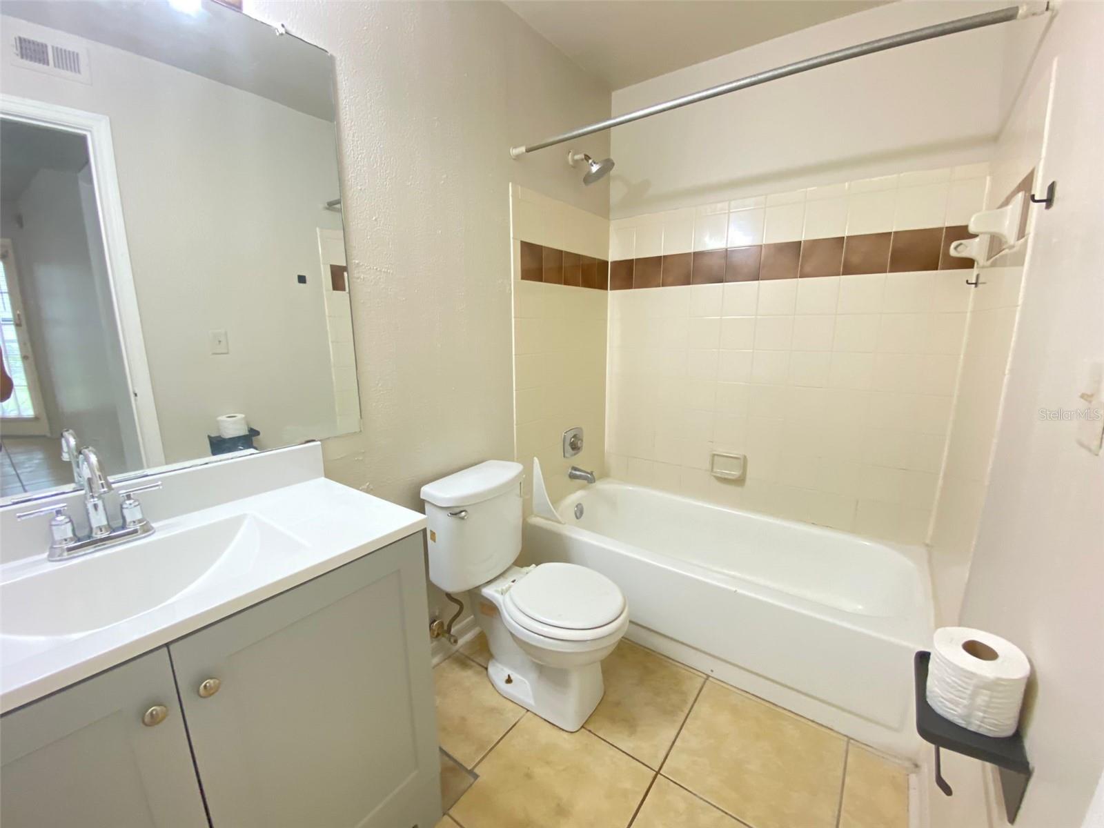6100 Westgate Drive #103 Property Photo 21