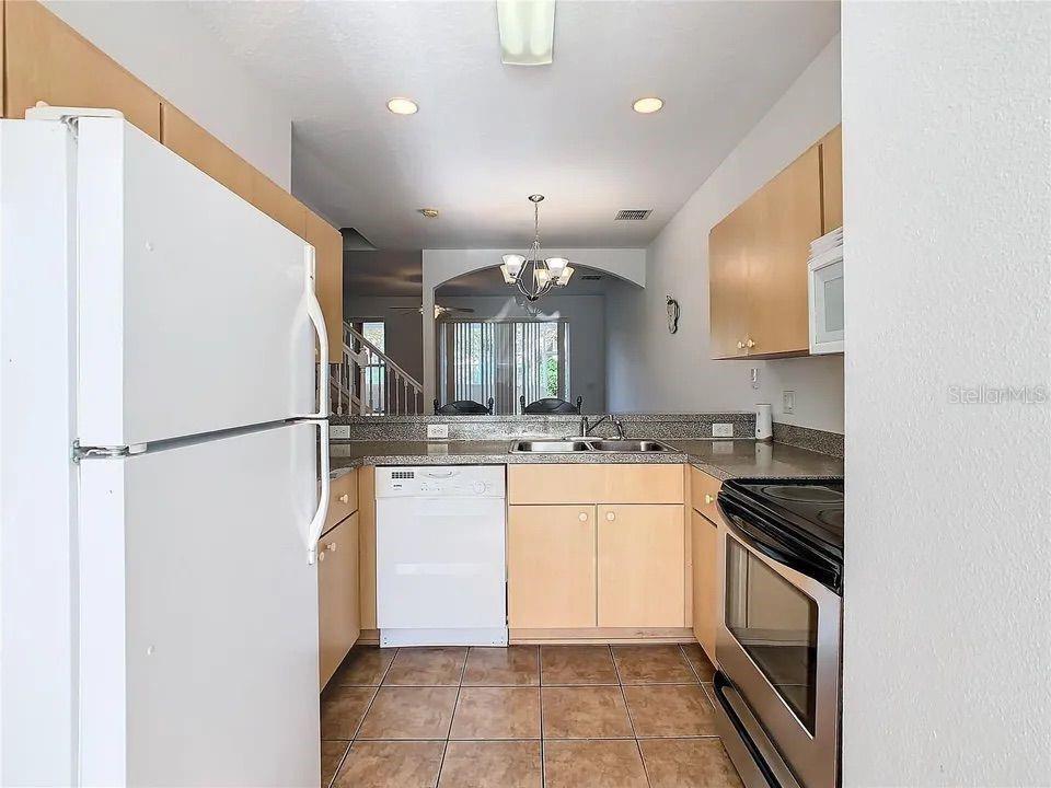 4715 Hemingway House St Property Photo 5