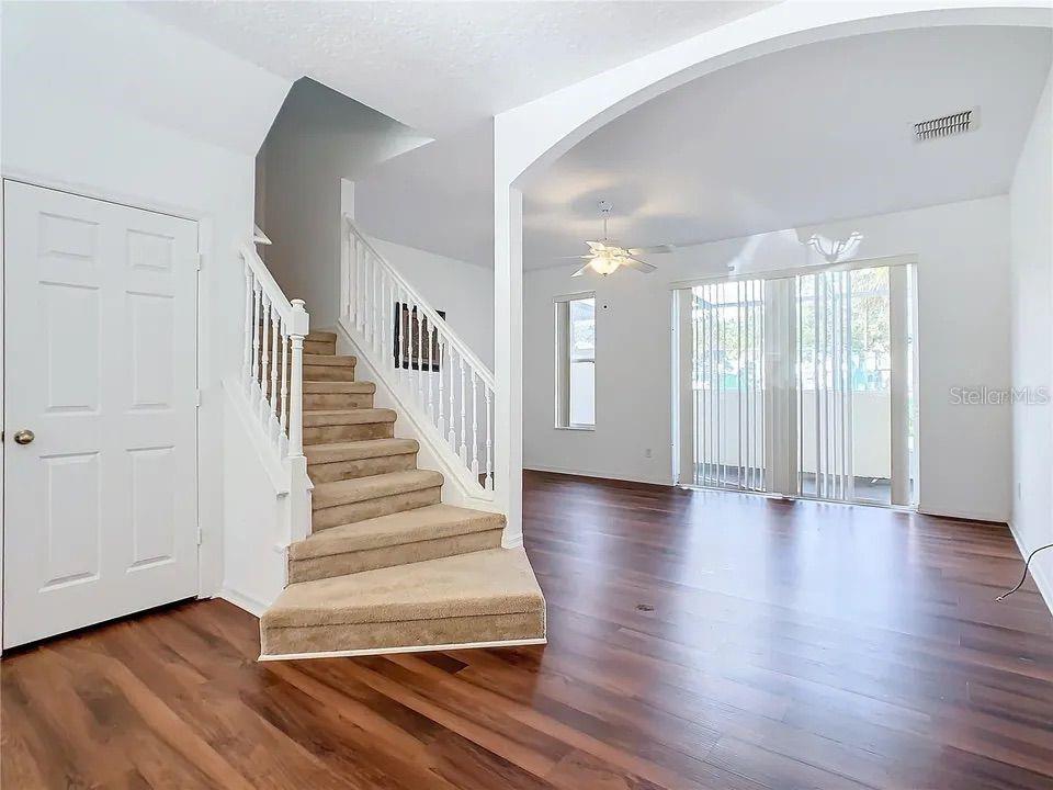 4715 Hemingway House St Property Photo 6