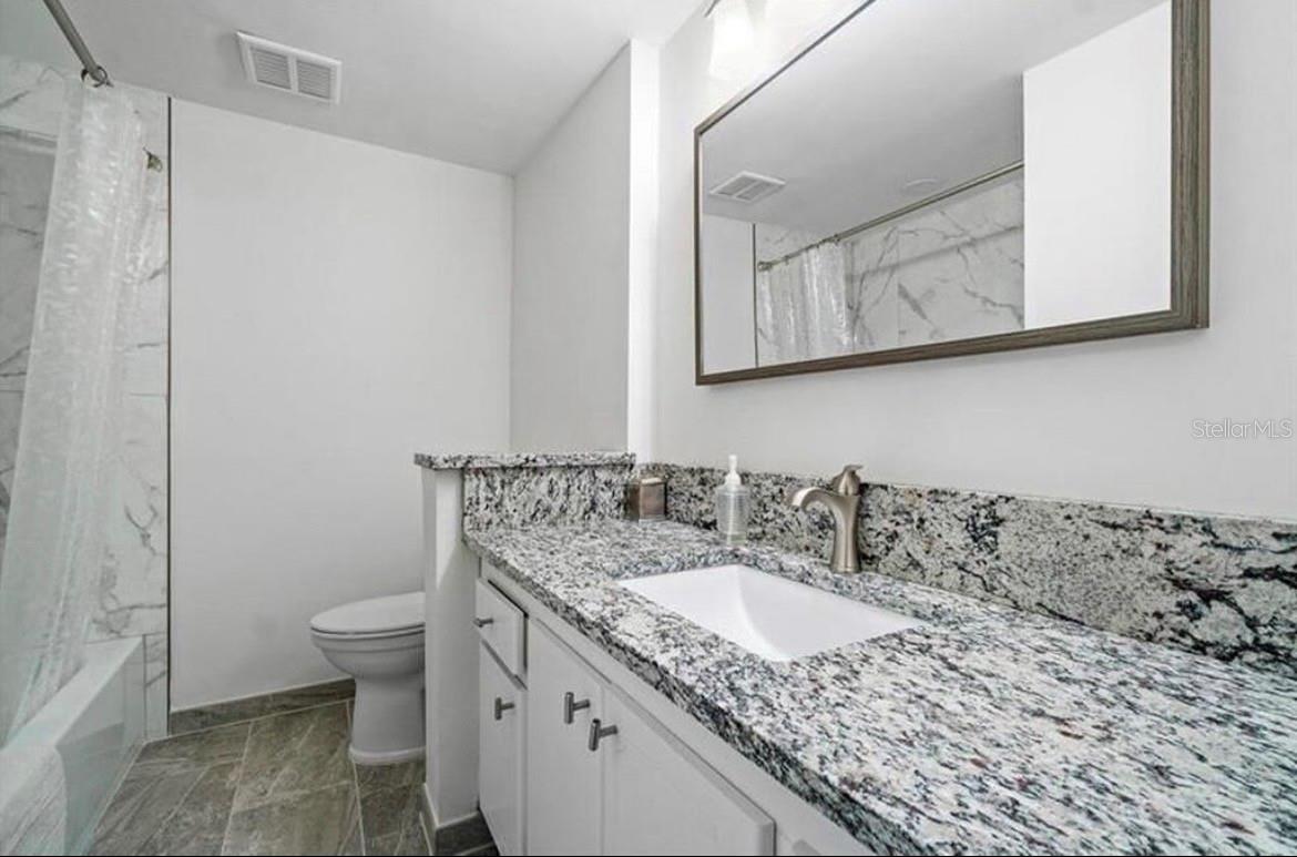 250 Ne 20th St #3030 Property Photo 14