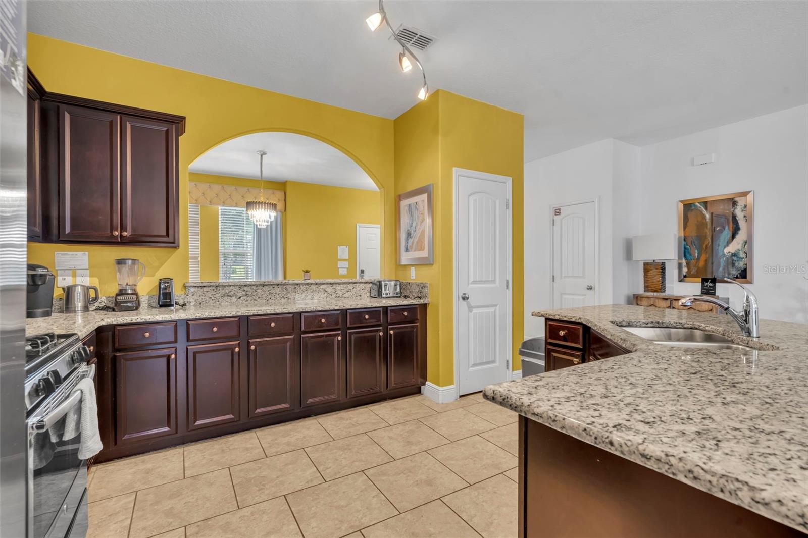 4209 Oakview Dr Property Photo 14