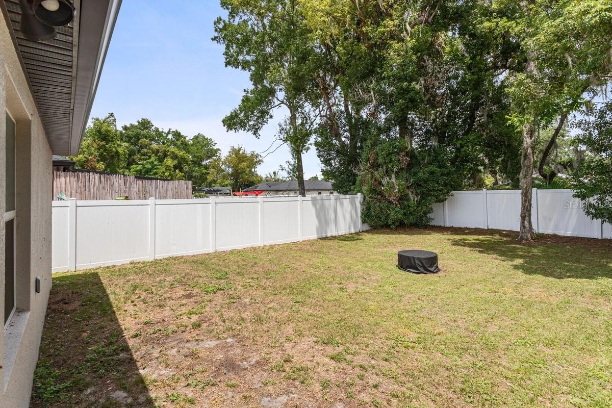 1967 Virginia Ave Property Photo 19