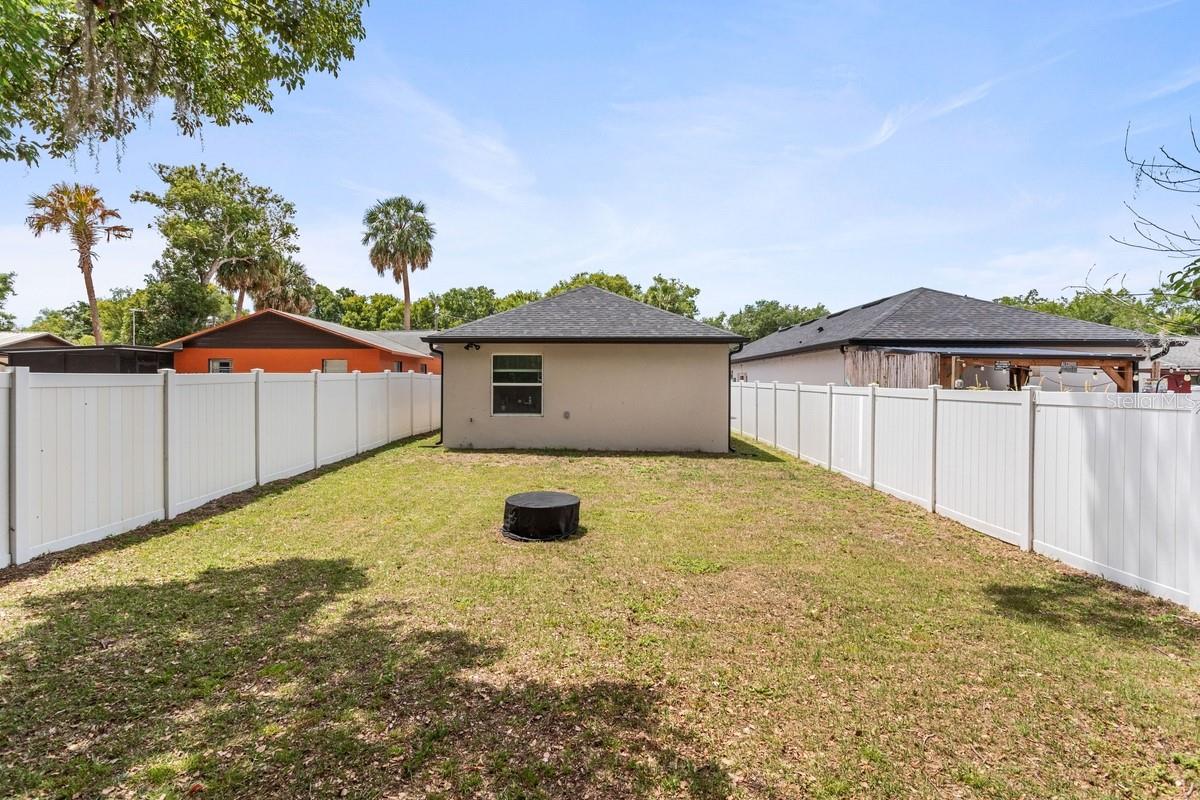 1967 Virginia Ave Property Photo 21
