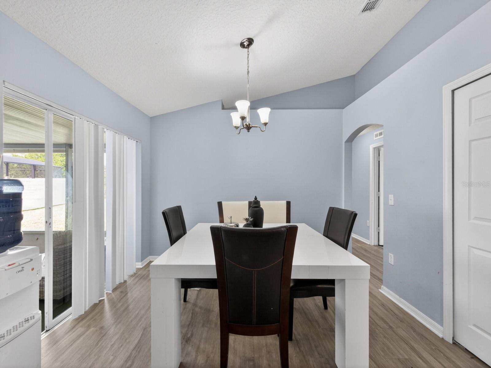 4020 Sunny Day Way Property Photo 12