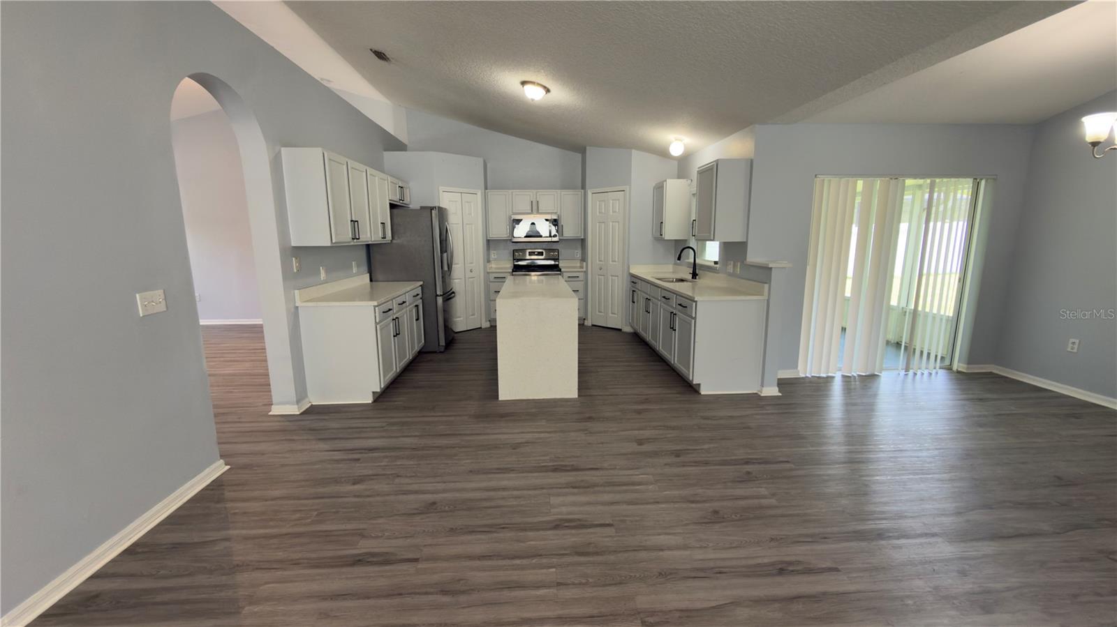 4020 Sunny Day Way Property Photo 13