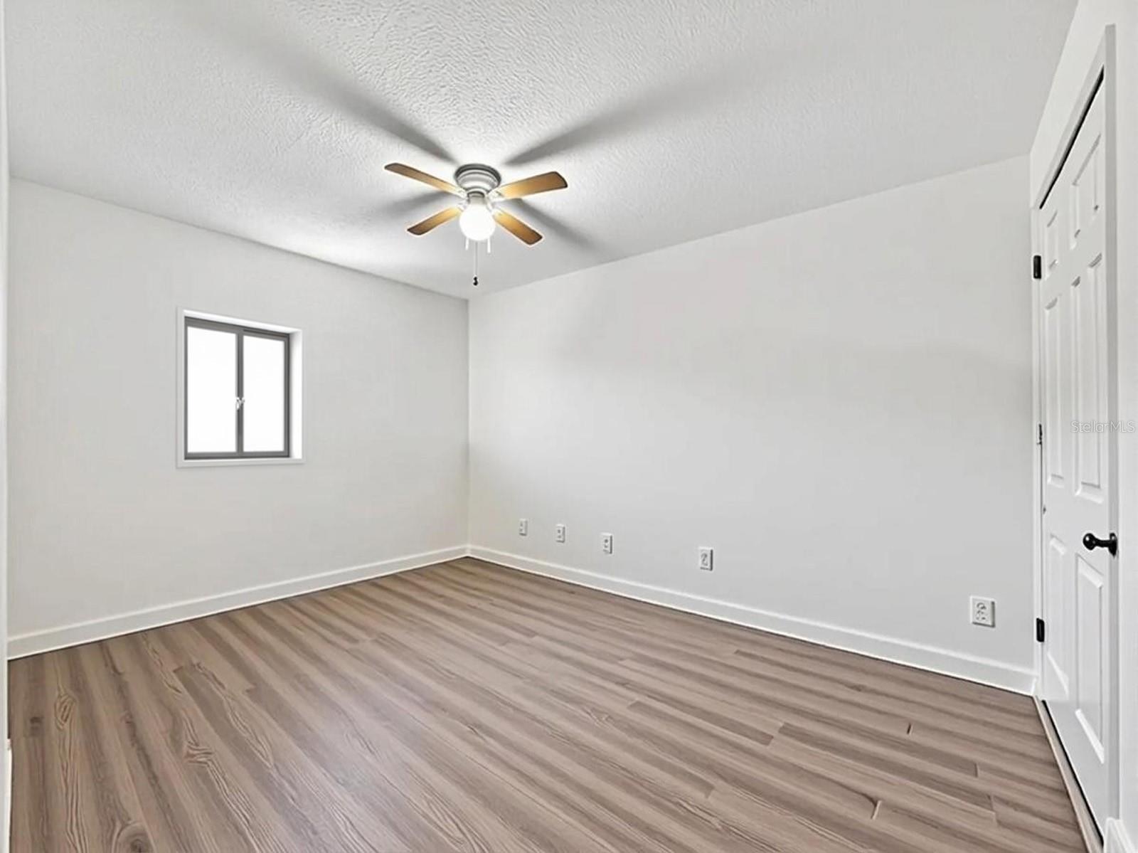 4020 Sunny Day Way Property Photo 18