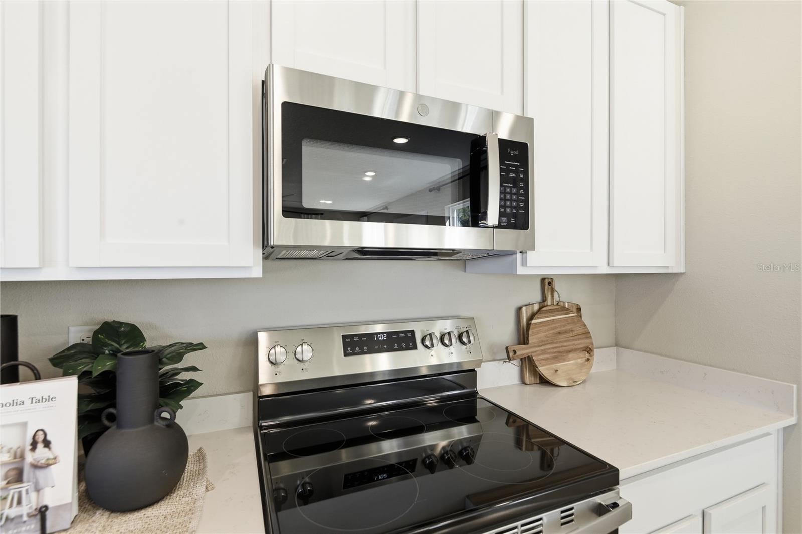 2530 29th Ln E Property Photo 6