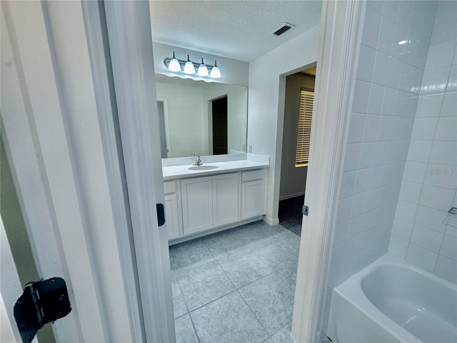 1707 Sanibel Dr Property Photo 16