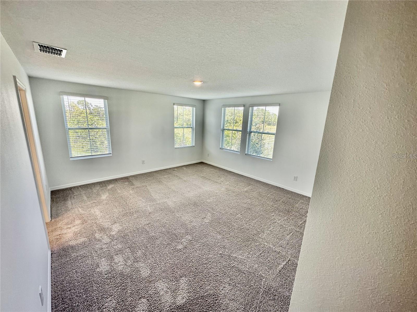 1707 Sanibel Dr Property Photo 18