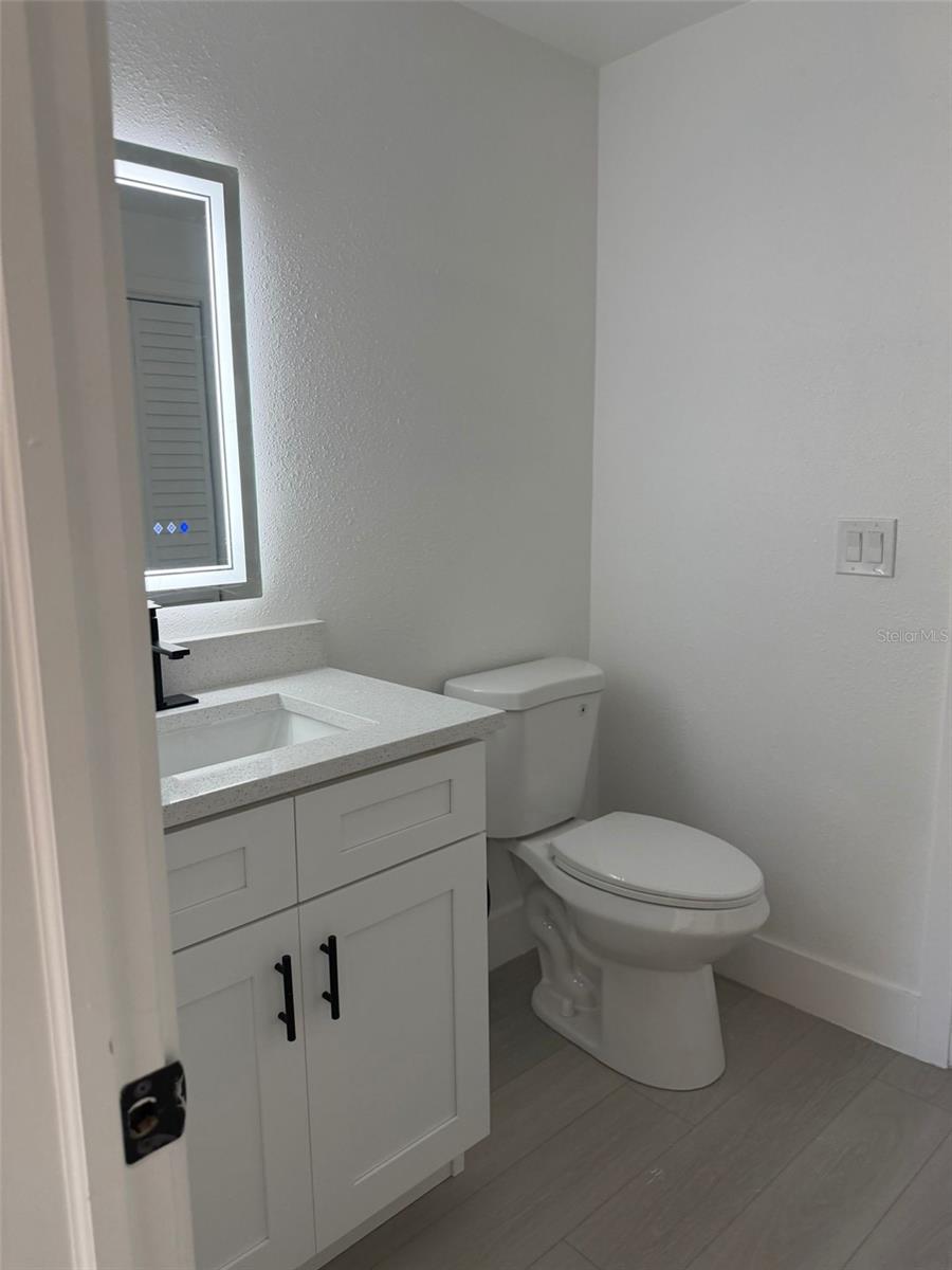 2148 Catalina Dr N Property Photo 4