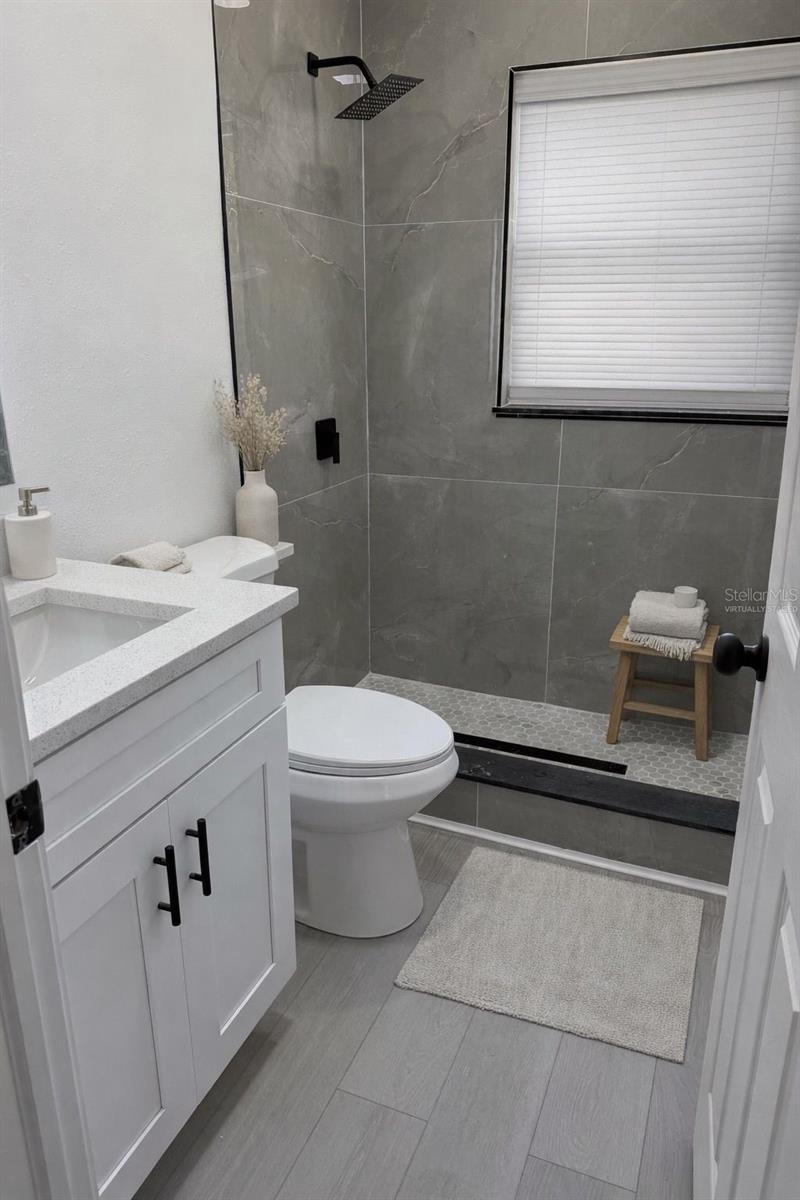 2148 Catalina Dr N Property Photo 14