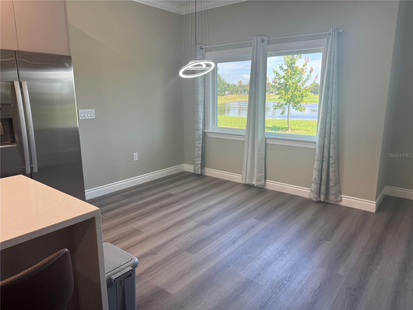 2037 Greenbriar Ter Property Photo 4