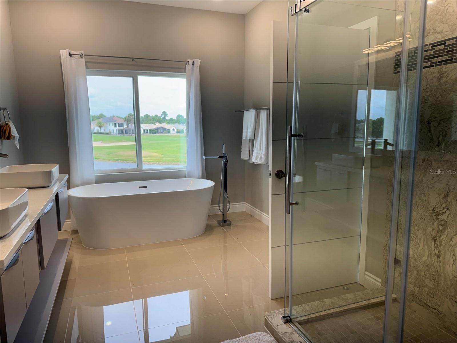 2037 Greenbriar Ter Property Photo 23