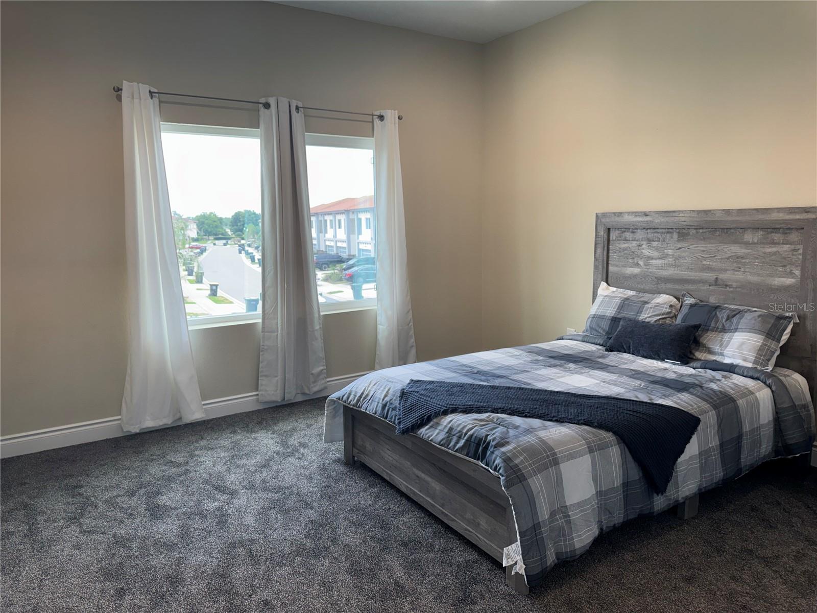 2037 Greenbriar Ter Property Photo 27