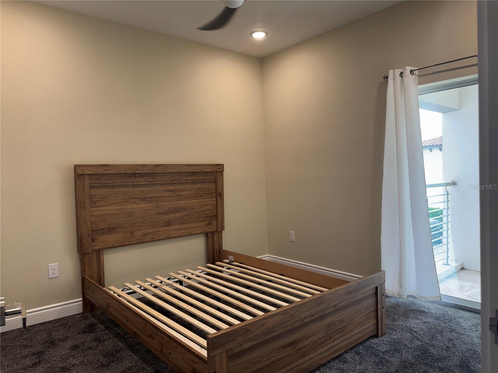2037 Greenbriar Ter Property Photo 28