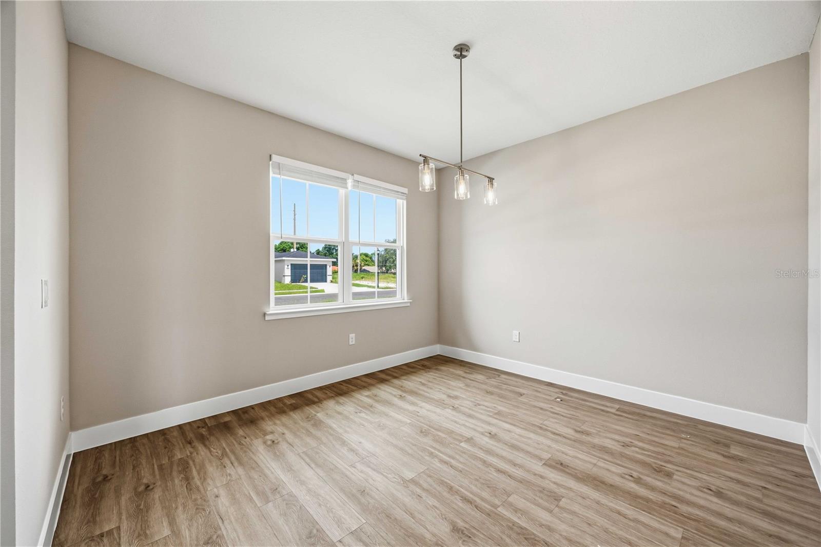 2121 River Hawk Loop Property Photo 7