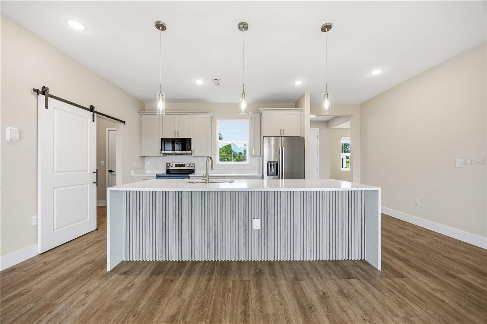 2121 River Hawk Loop Property Photo 11