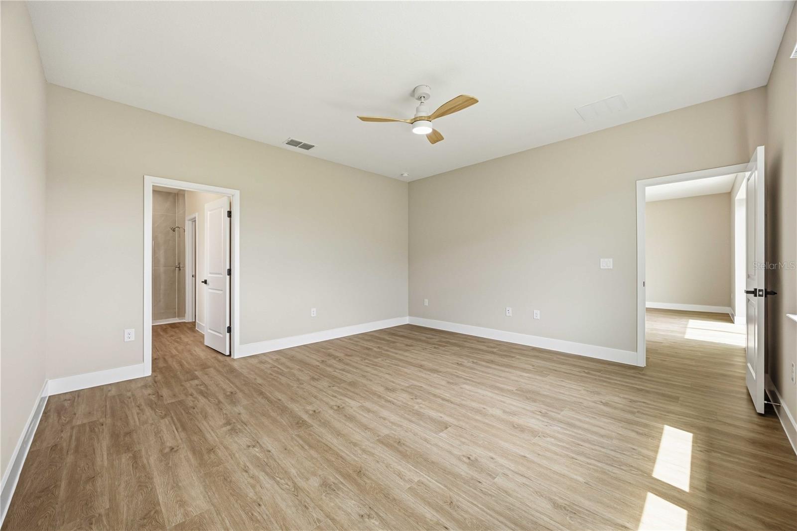 2121 River Hawk Loop Property Photo 17