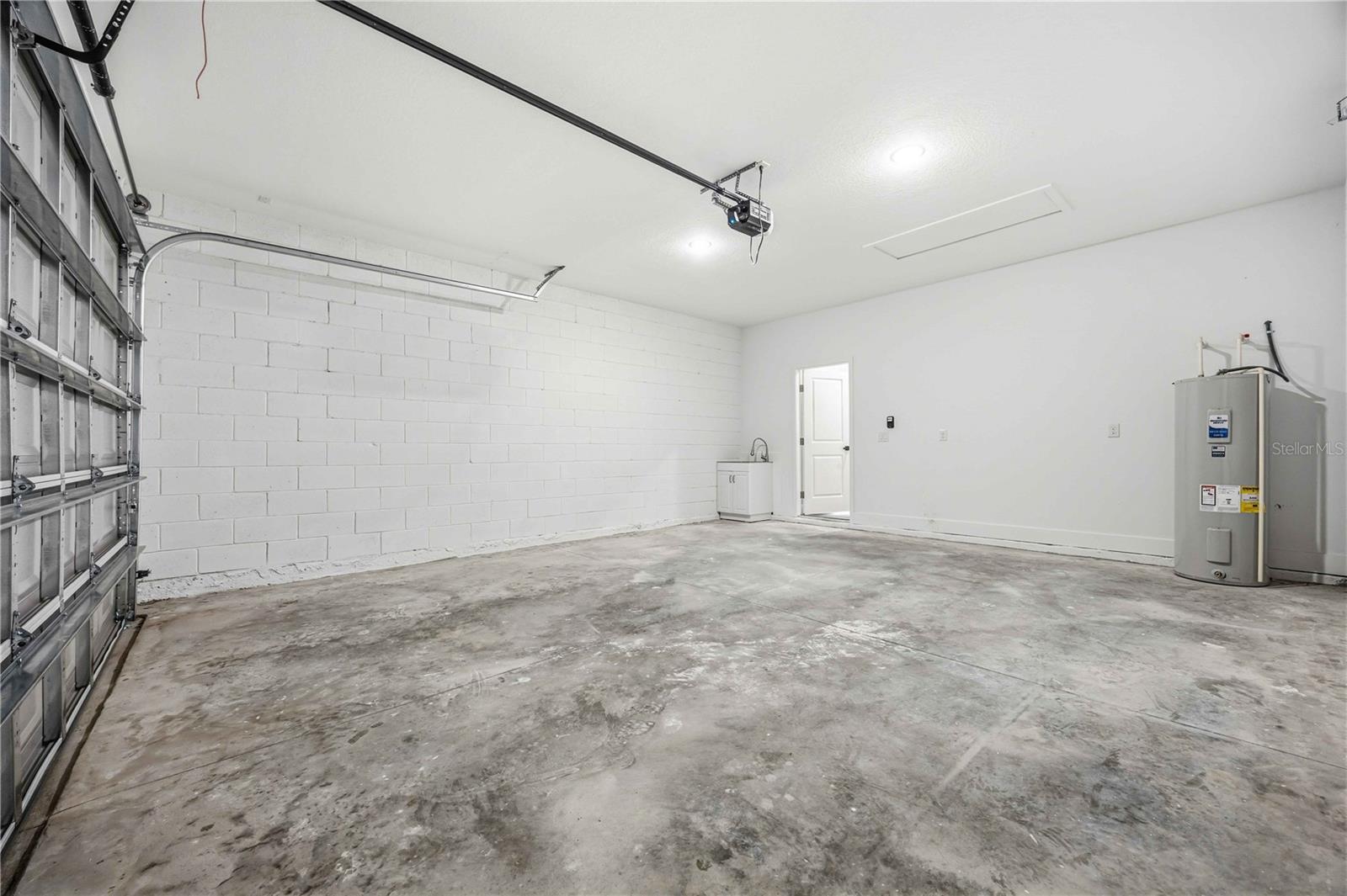 2121 River Hawk Loop Property Photo 29