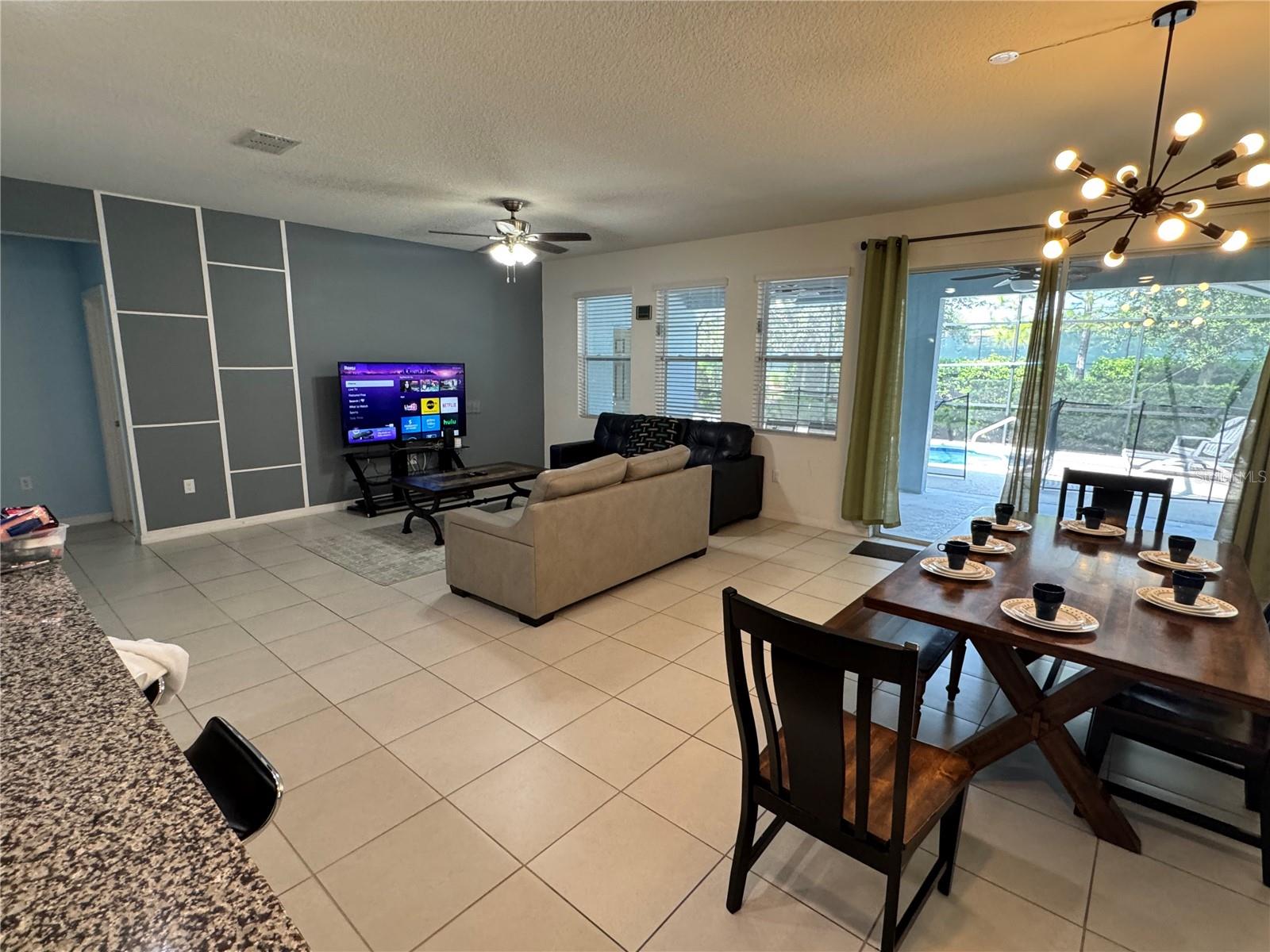 5231 Wildwood Way Property Photo 9