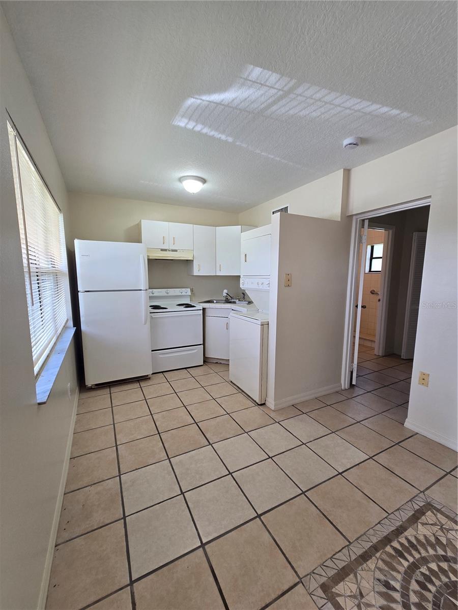 2150 Barbara Dr #2 Property Photo 4