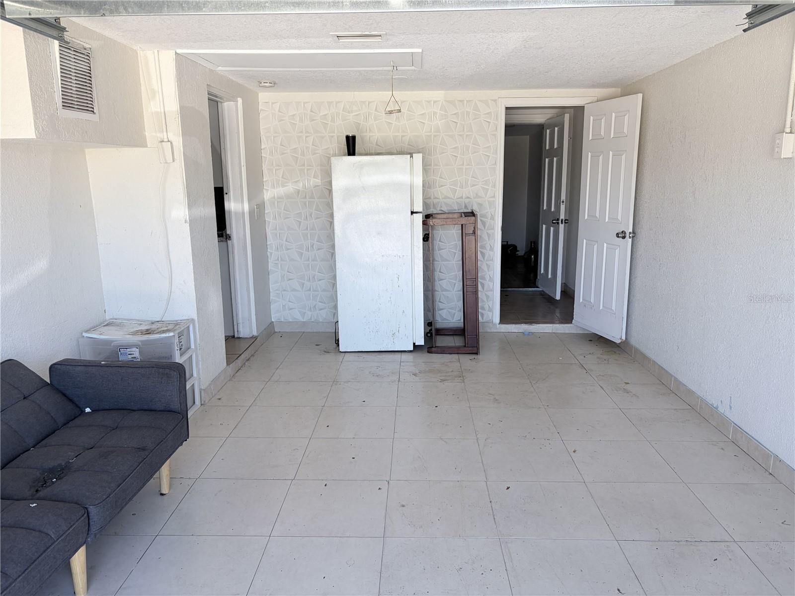 3818 Moog Rd Property Photo 19